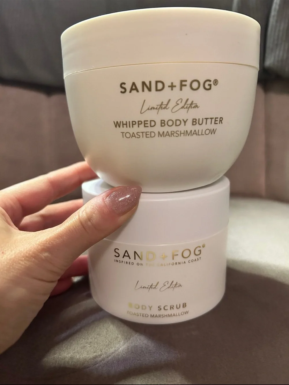 SAND+FOG Toasted Marshmallow Whipped Body Butter - White
